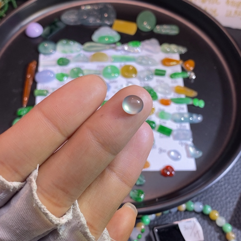 【闪购商品】翡翠挂件未镶嵌蛋