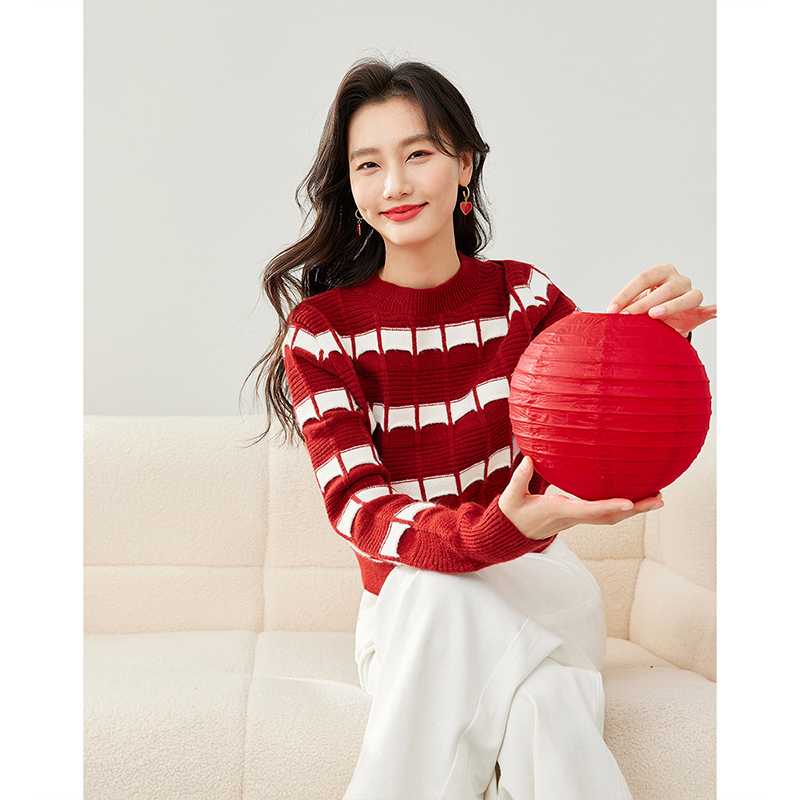 *梵希蔓休闲慵懒风条纹毛衣红色短款针织衫72791/73585