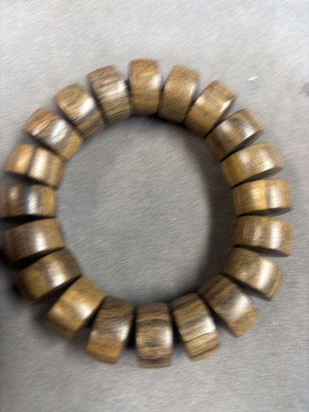 A154沉木片珠手串