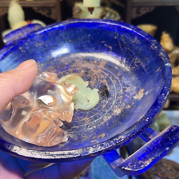 明***天手工艺品琉璃孤品店的老板说我是个小女孩