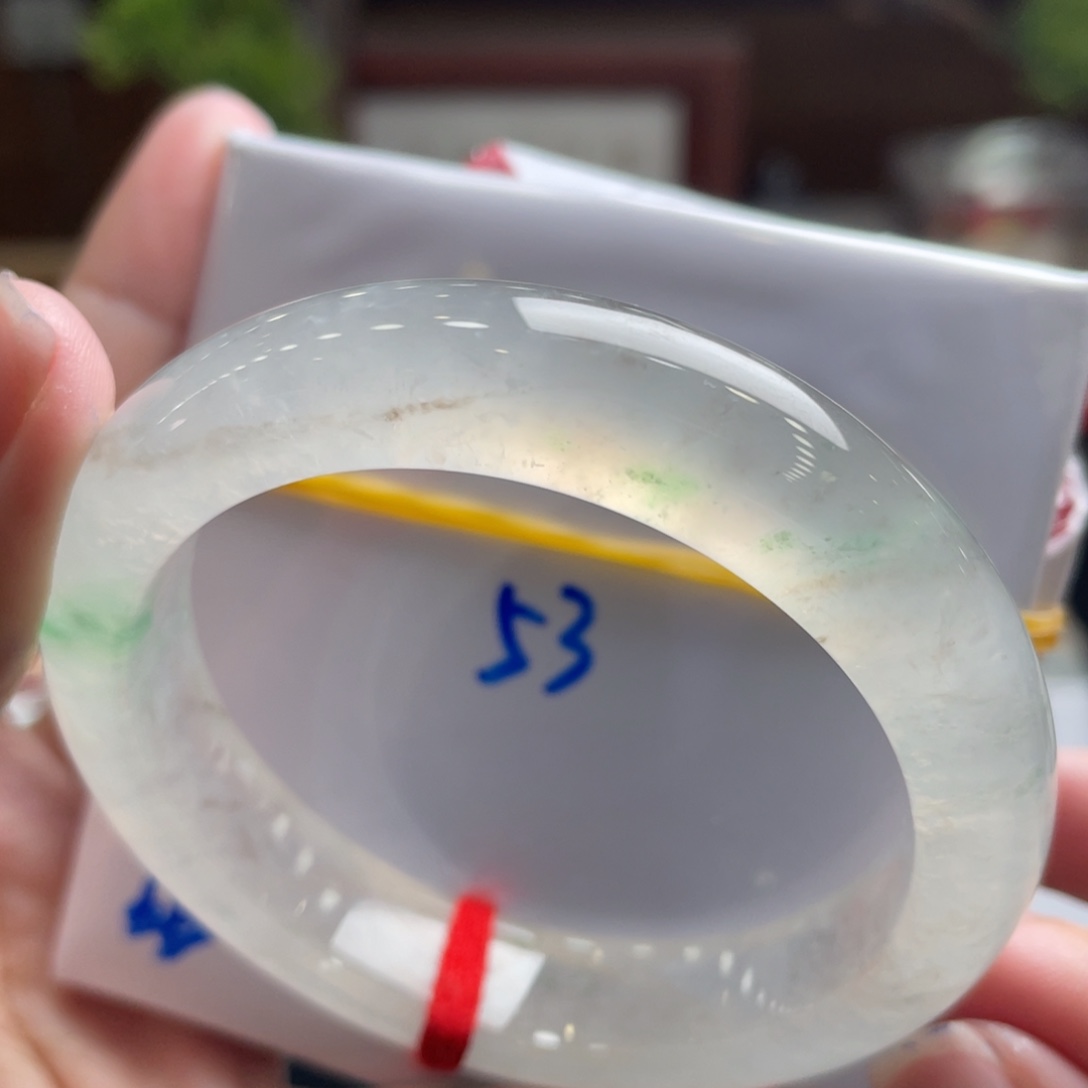 翡翠未镶嵌手镯53茶色底 带翠 炸光