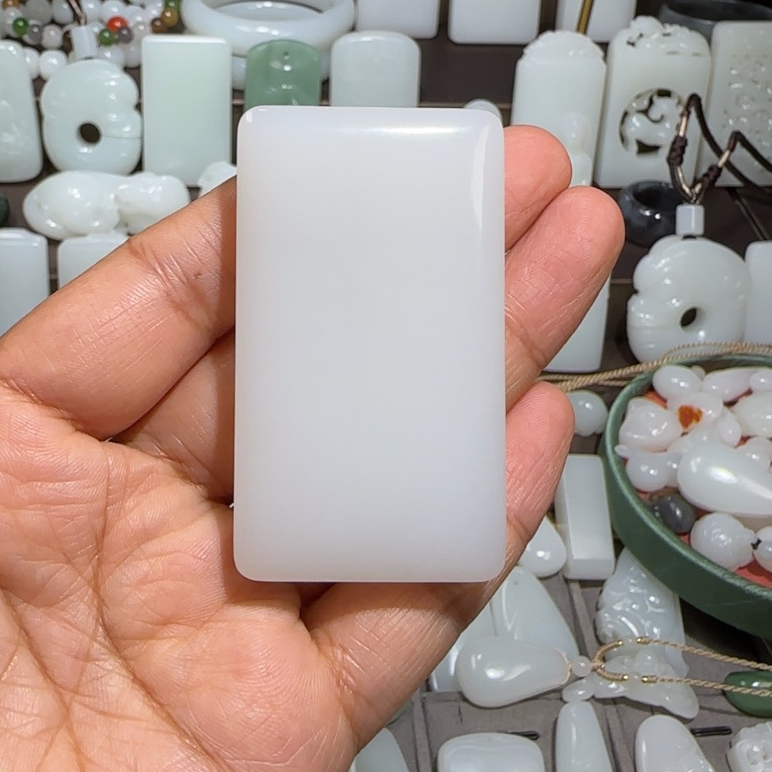 和田玉颈饰未镶嵌包**胖