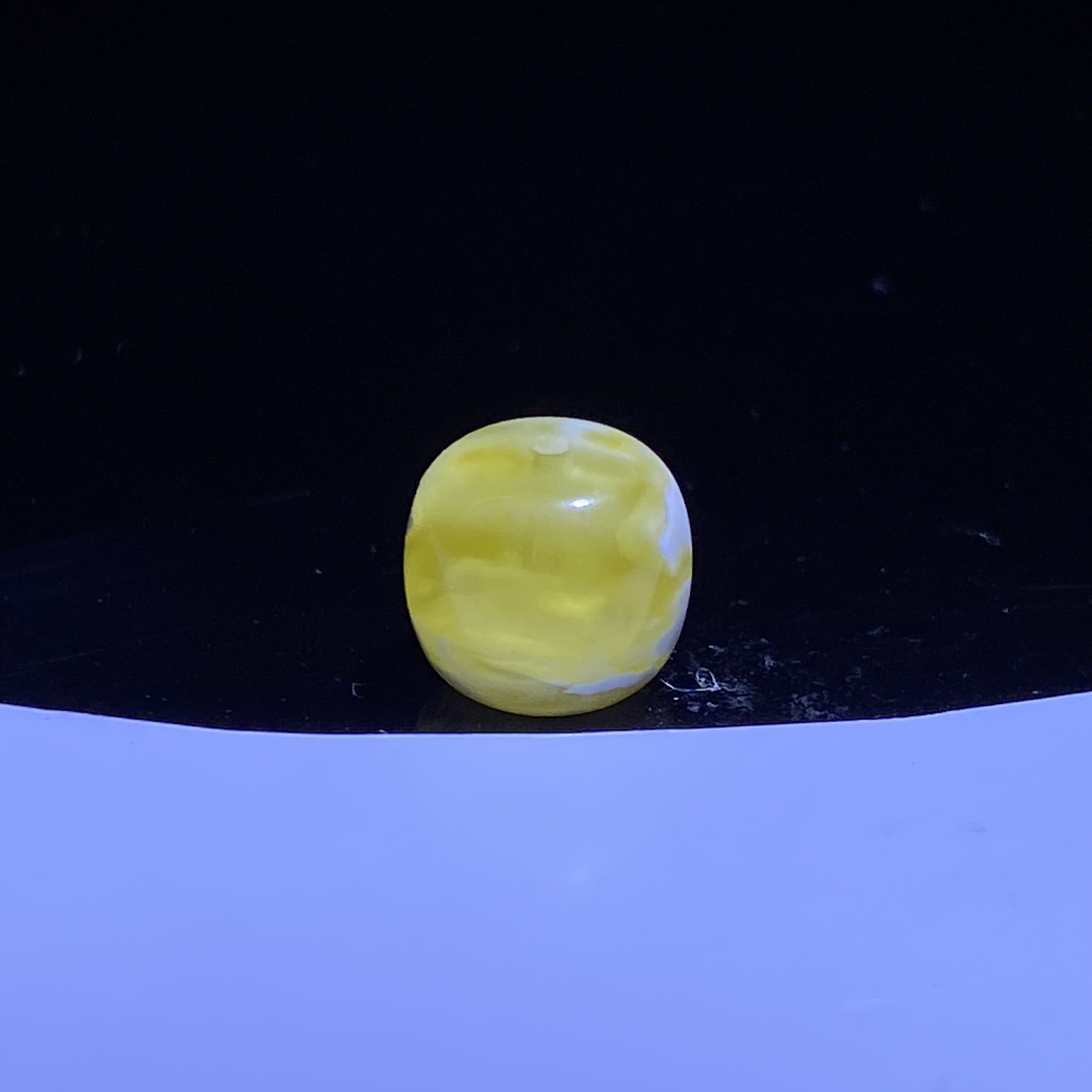 琥珀蜜蜡金瓷白虎皮溶洞妖老型单珠9.1mm