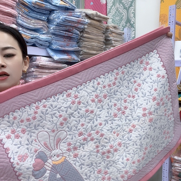 棉粉色小花兔纯棉