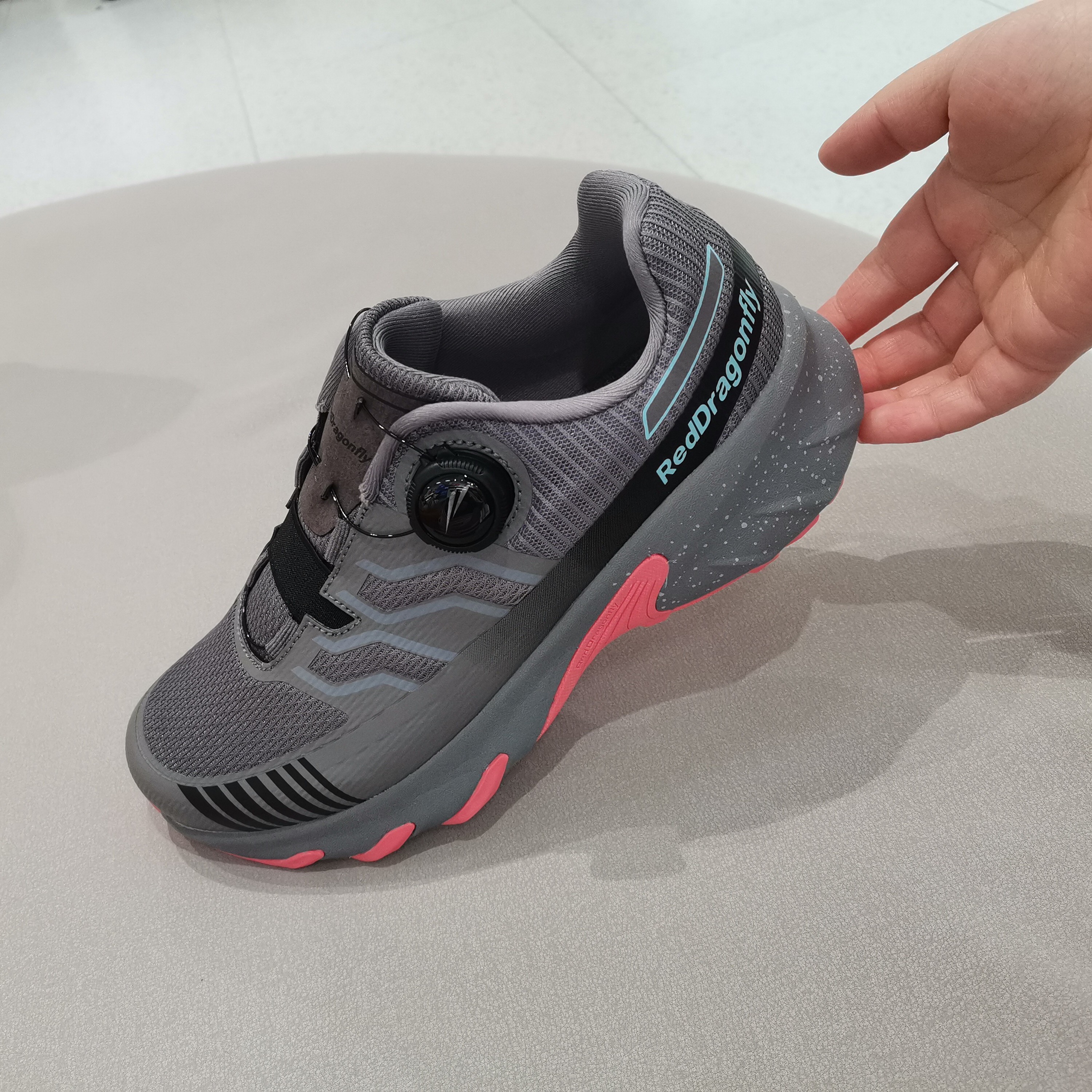 BQ55000062女士户外休闲运动跑步鞋免系带