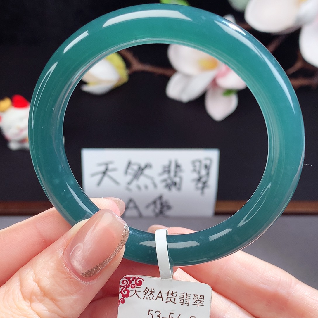 翡翠手镯（圆镯）未镶嵌