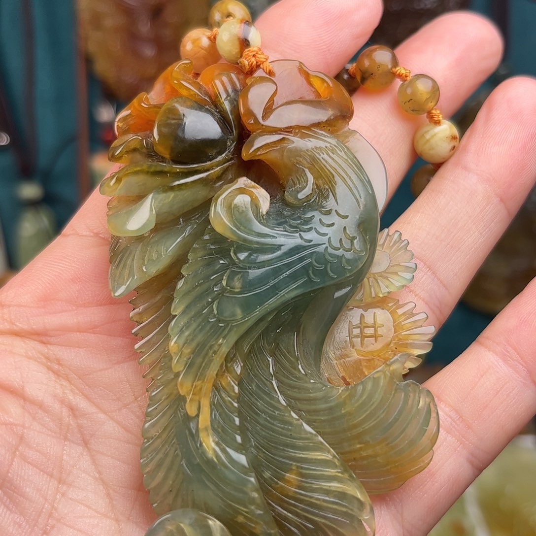 未镶嵌蛇纹石玉颈饰