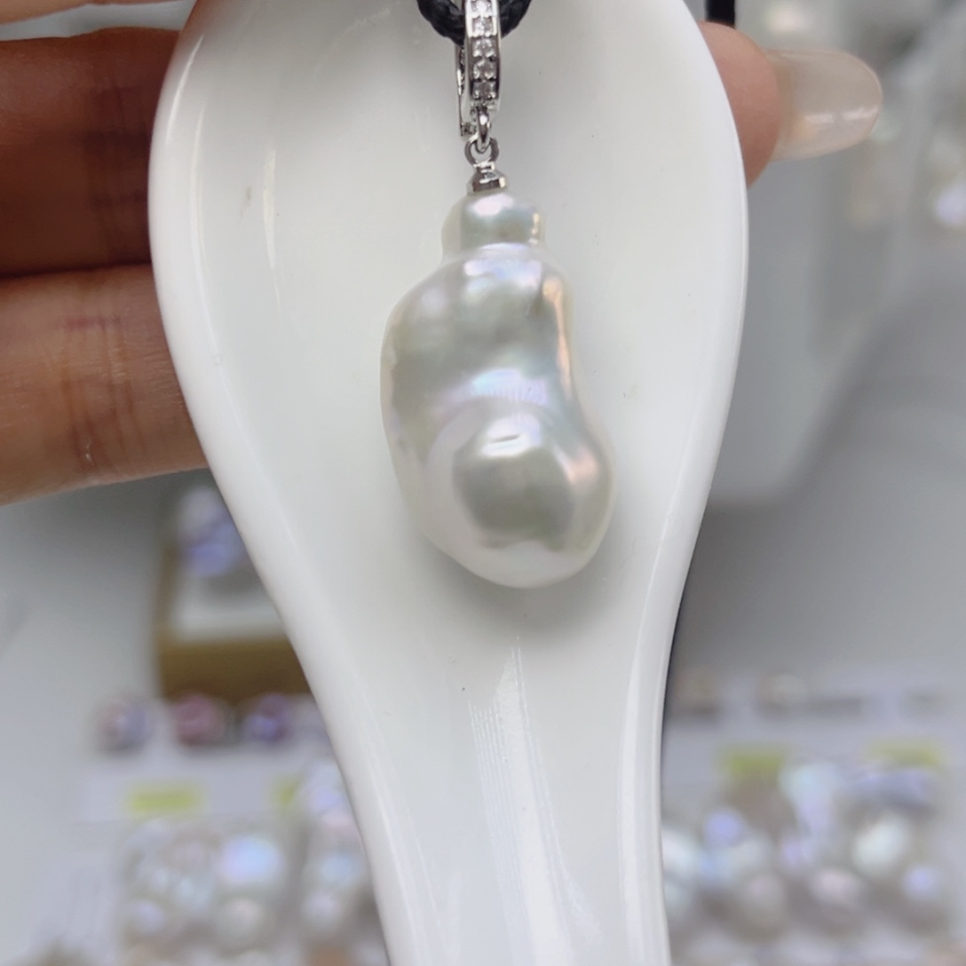 颈饰未镶嵌淡水珍珠