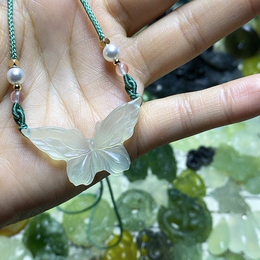 【闪购商品】蛇纹石玉颈饰未镶嵌