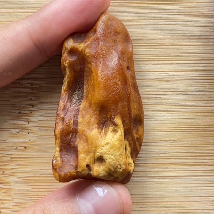 吉***布未镶嵌琥珀耳饰陈