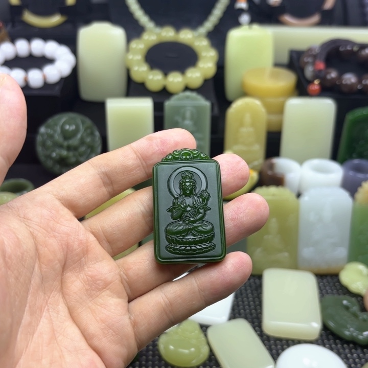 【闪购商品】和田玉未镶嵌颈饰雪*