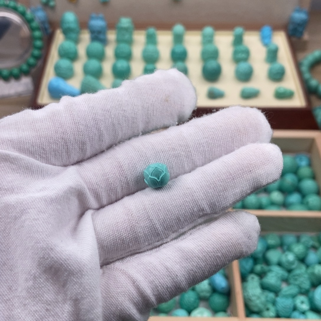 小***彭湖北精品雕刻莲花8mm