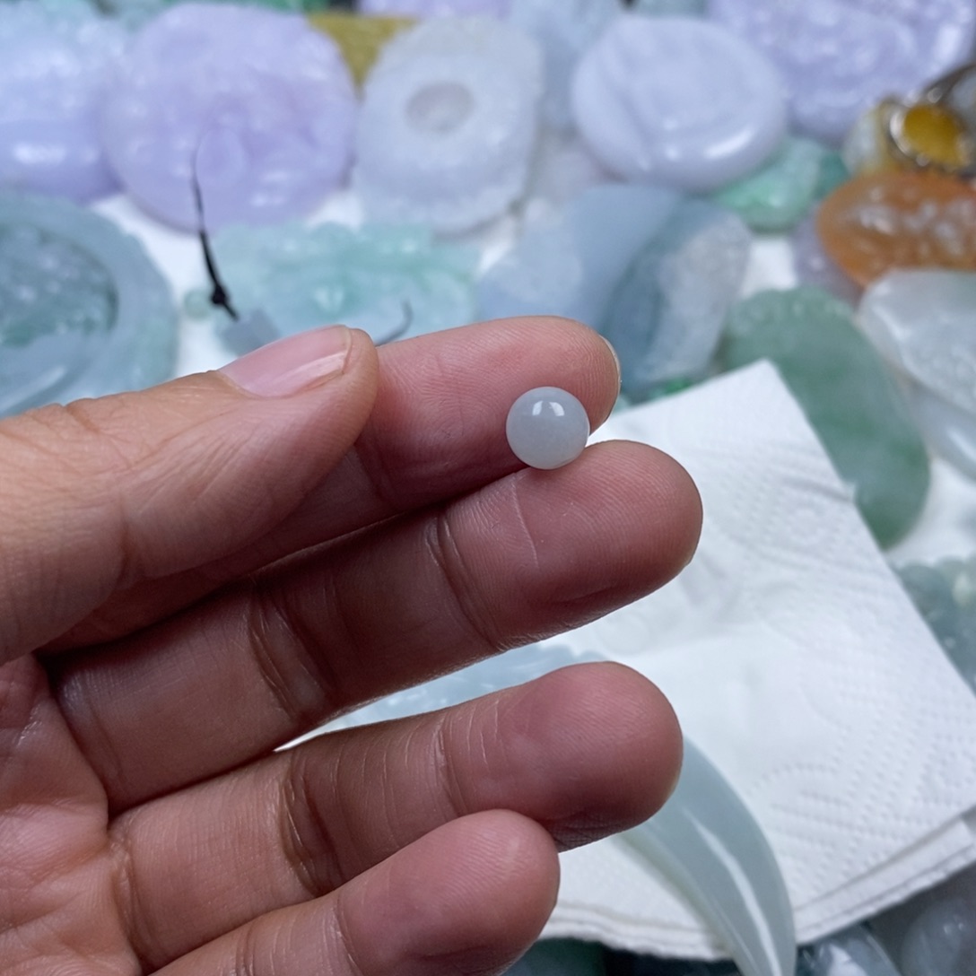 颈饰未镶嵌翡翠㜂*孞翡翠