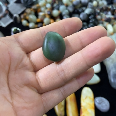 和田玉（糖玉）未镶嵌车挂