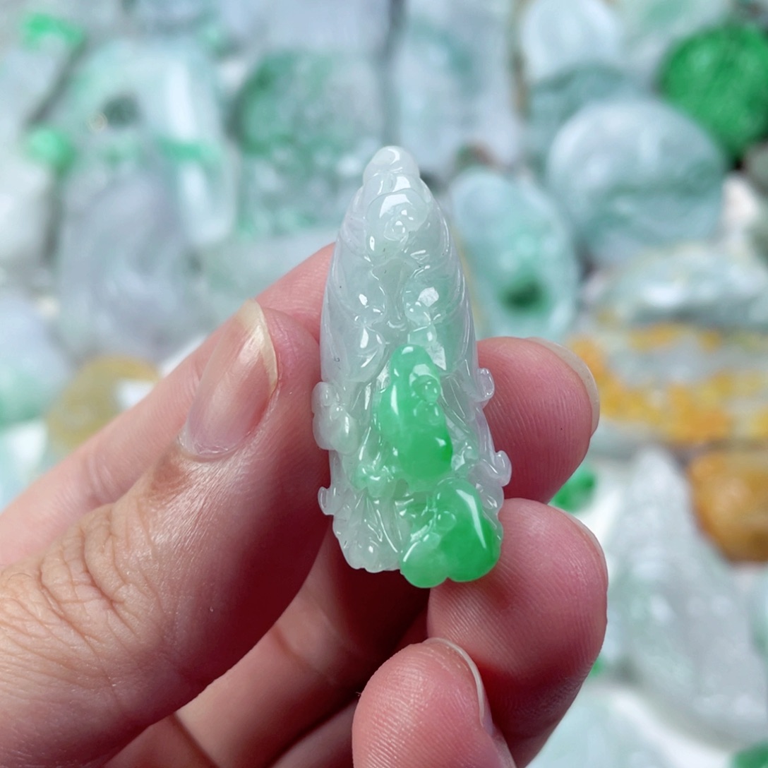 翡翠未镶嵌吊坠(不含链)