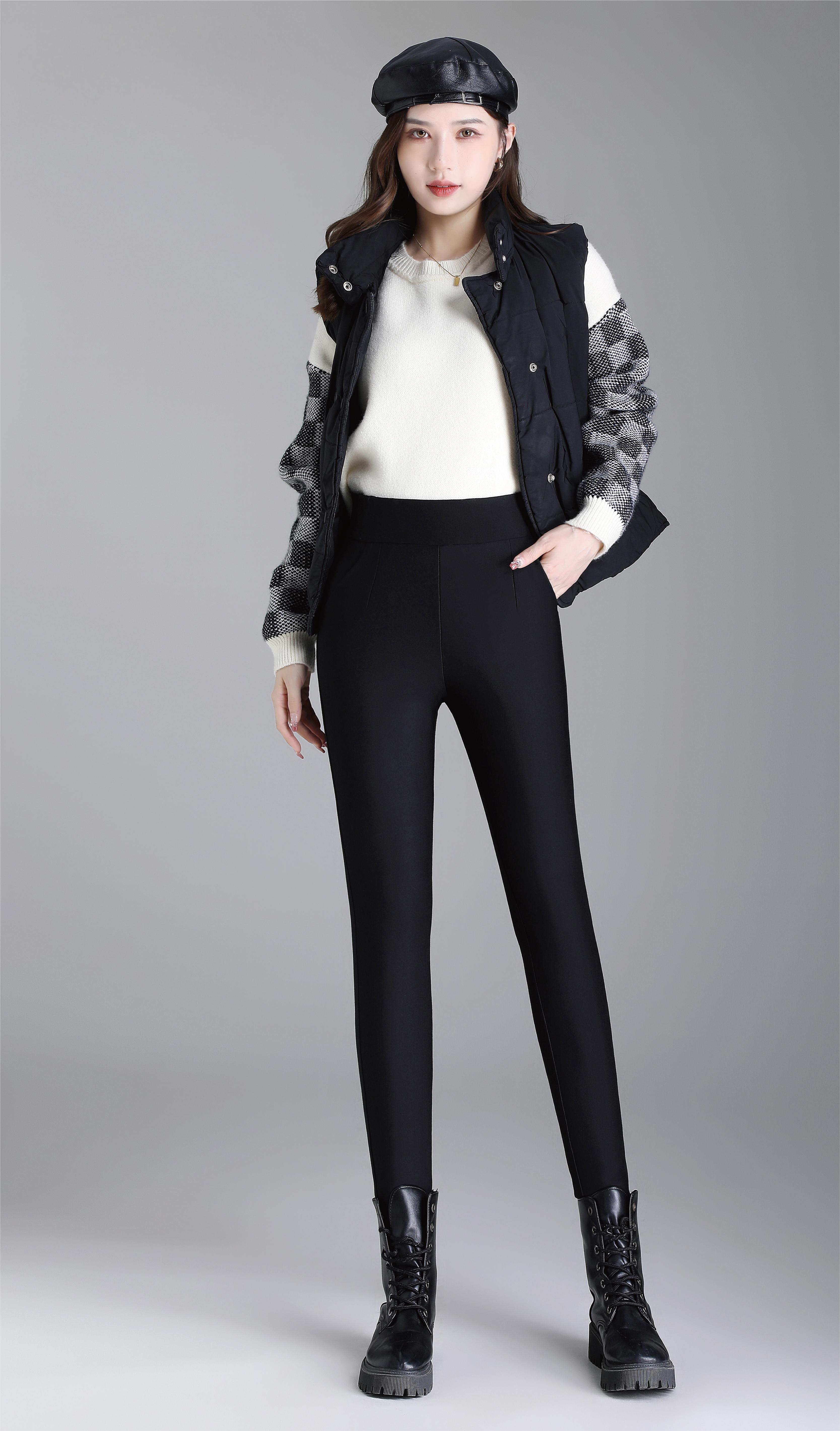 7702 女士云朵绒显瘦小黑裤 F05 三楼