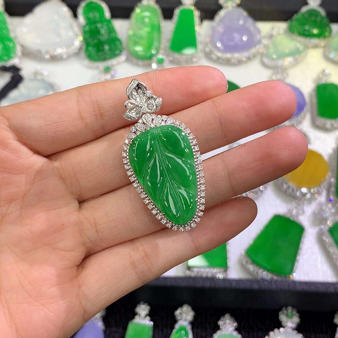 【闪购商品】翡翠吊坠(不含链)18K金镶嵌叶子