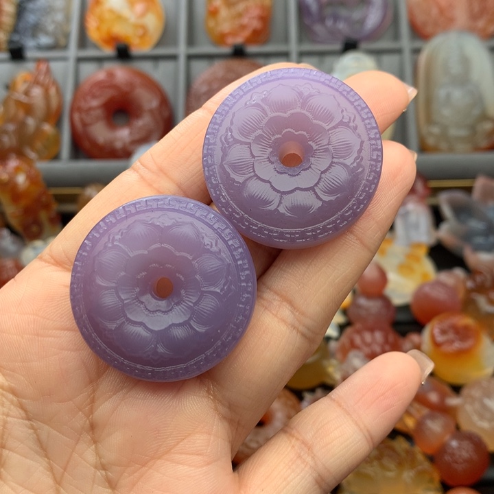 赵***线玛瑙/玉髓未镶嵌颈饰