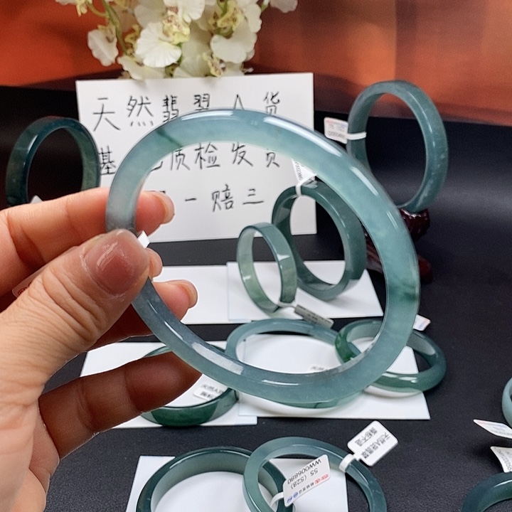 翡翠未镶嵌手镯t**l67尺寸