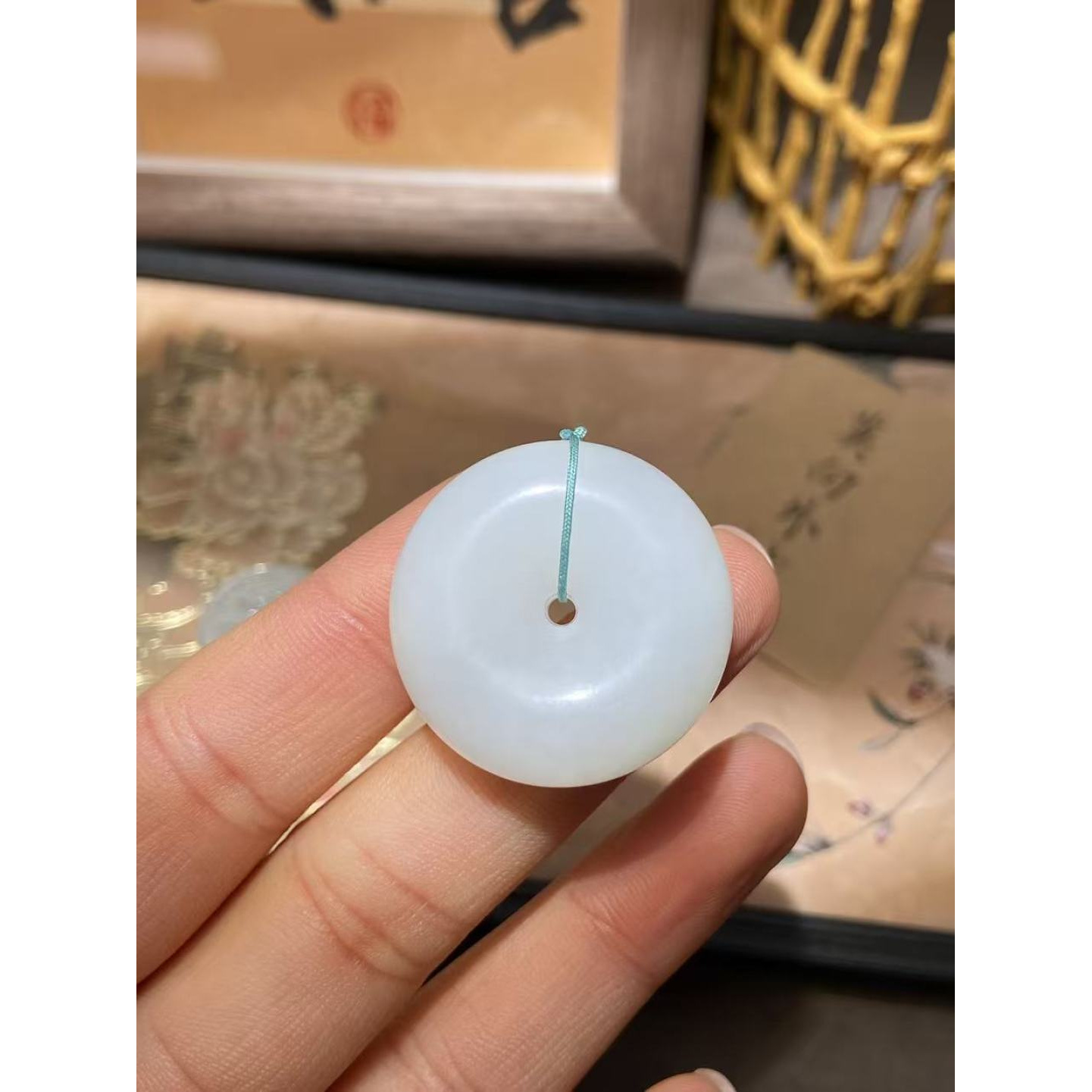 和田玉羊脂白平安扣吊坠29*11.3mm1300玉质细腻色泽白润表面光滑