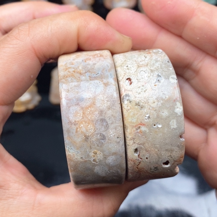 硅化珊瑚（珊瑚玉）手镯未镶嵌