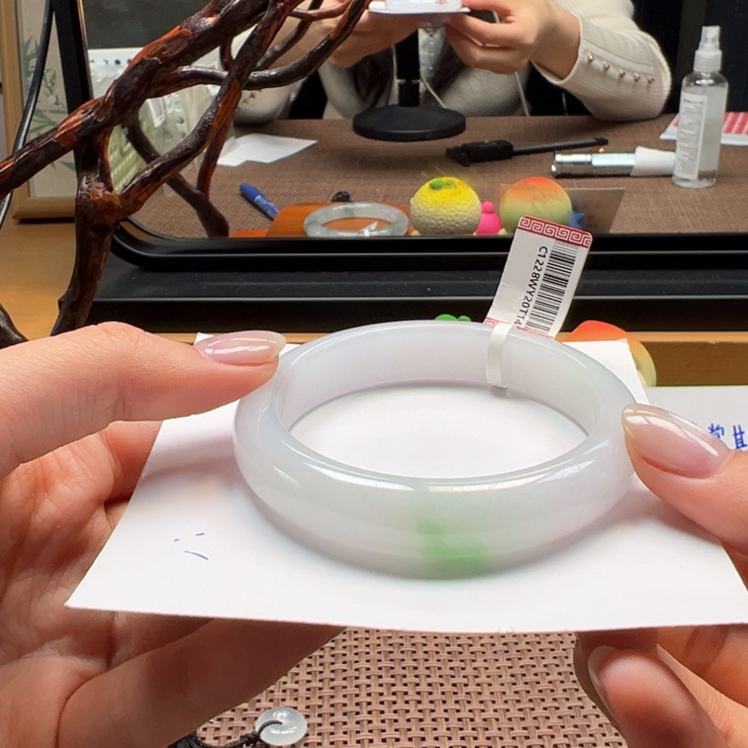 翡翠未镶嵌手镯34号