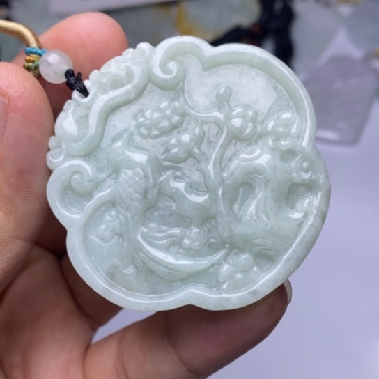 翡翠未镶嵌颈饰翡翠