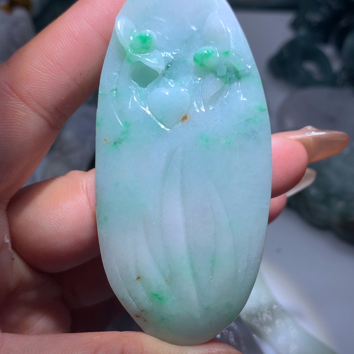 翡翠未镶嵌颈饰保真天然A货翡翠