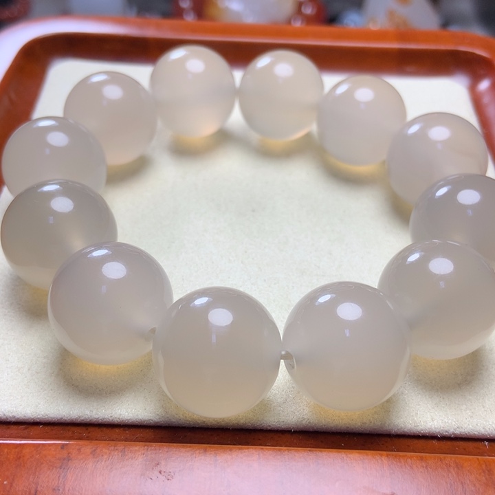玛瑙/玉髓手串未镶嵌冰底 冷白冰