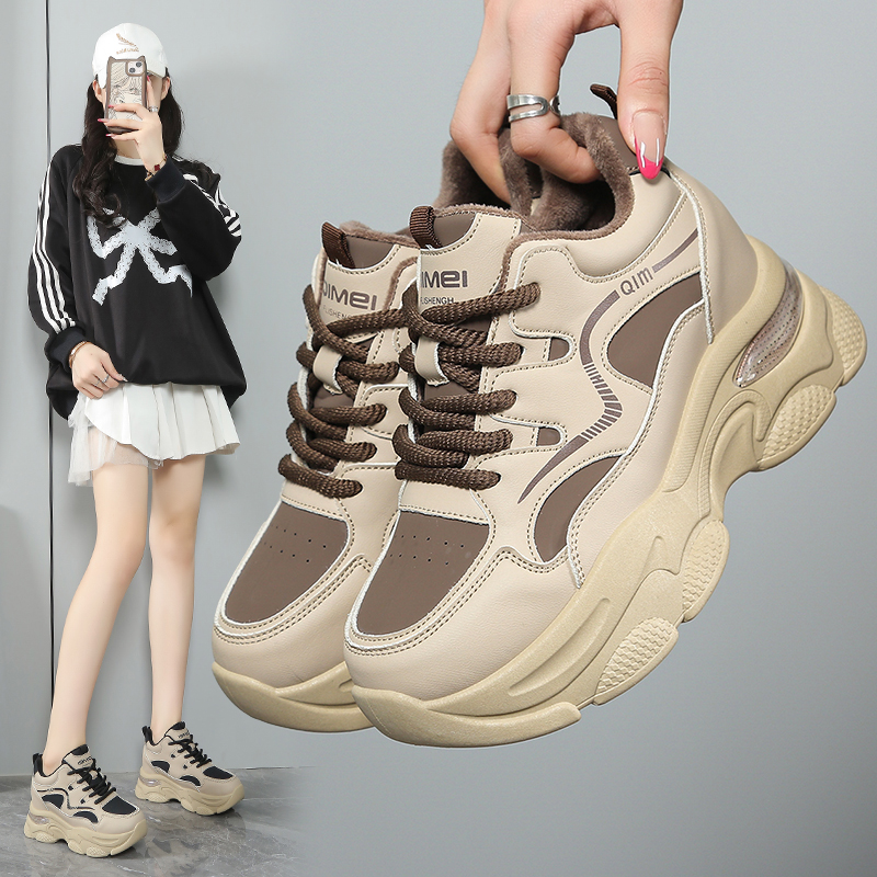 冬季2025内增高老爹鞋女韩版时尚百搭7公分皮面休闲运动鞋