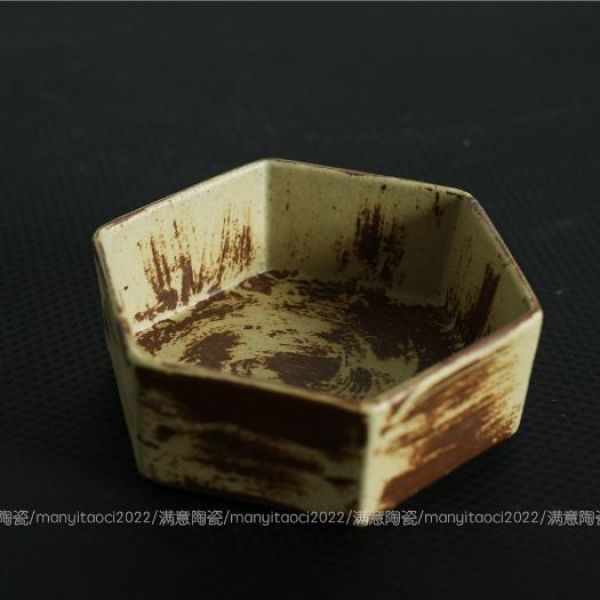 5英寸军绿刷釉六角碗 W0197