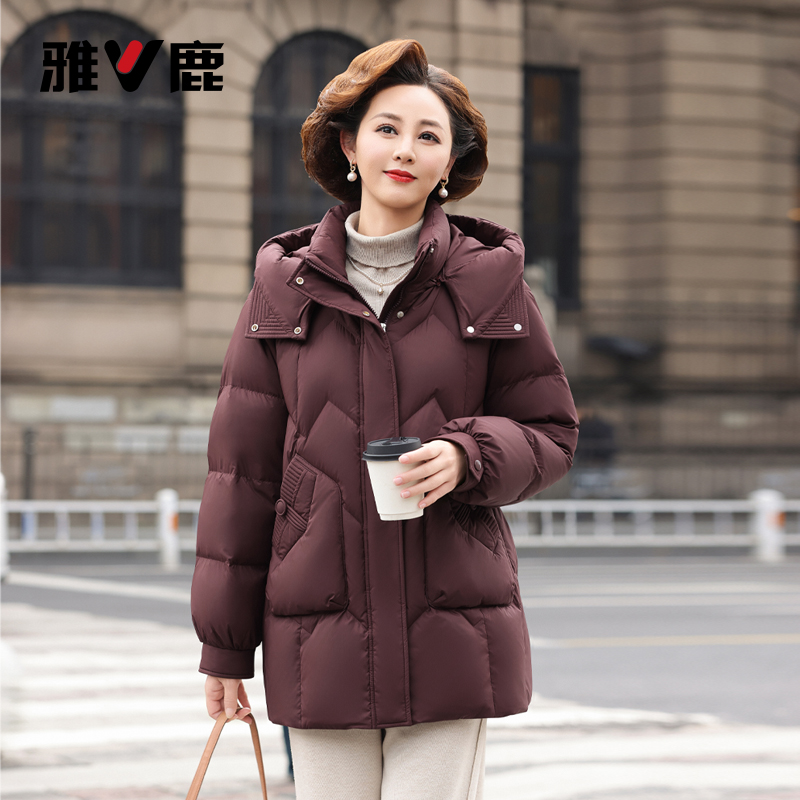 雅鹿冬季女士中式时尚气质休闲百搭防风中老年长袖连帽羽绒服KM