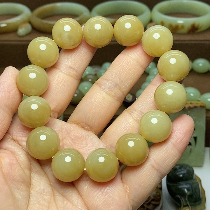 佳***！岫岩老玉（透闪石质玉）未镶嵌颈饰