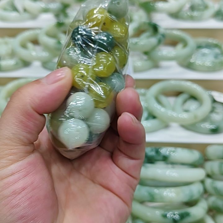 蛇纹石玉珠宝半成品未镶嵌瑕疵珠子多样性拍一发一