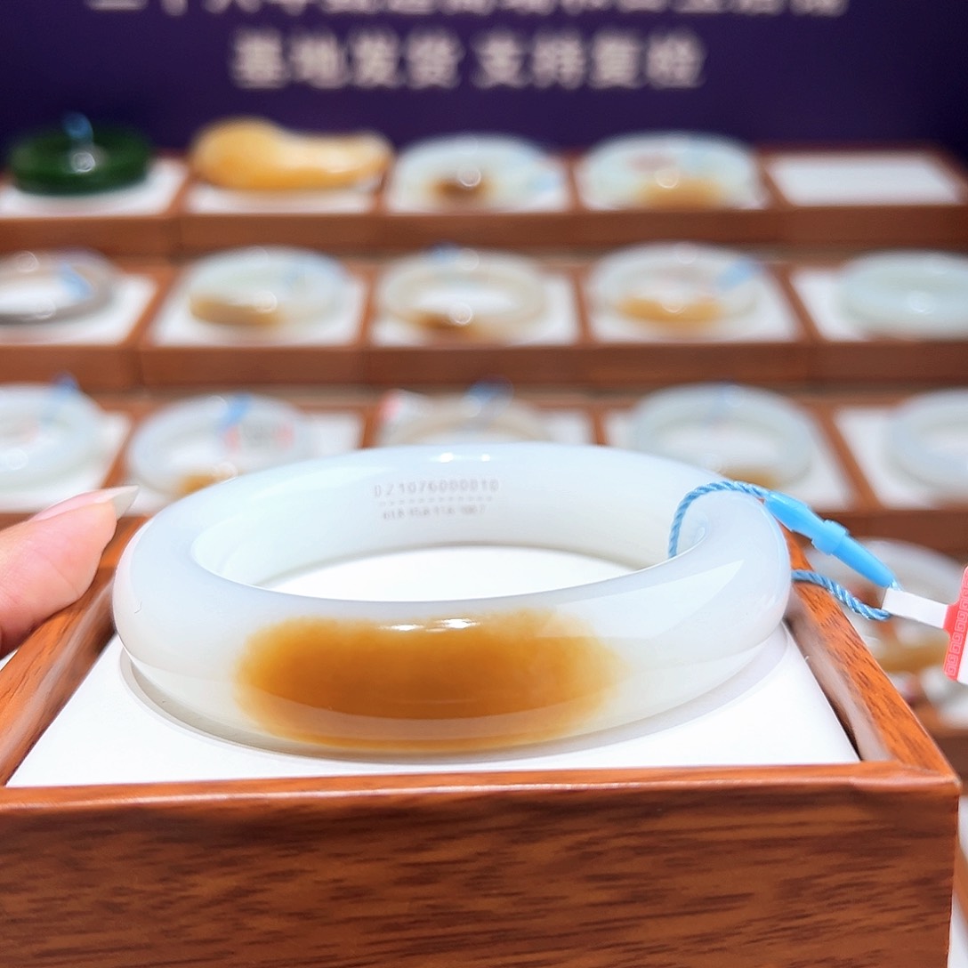 和田玉手镯61/62未镶嵌