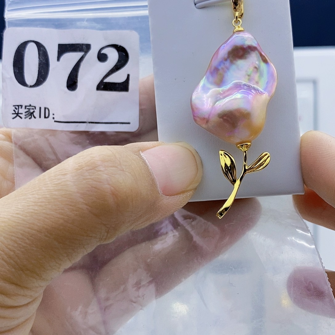 颈饰钛钢淡水珍珠