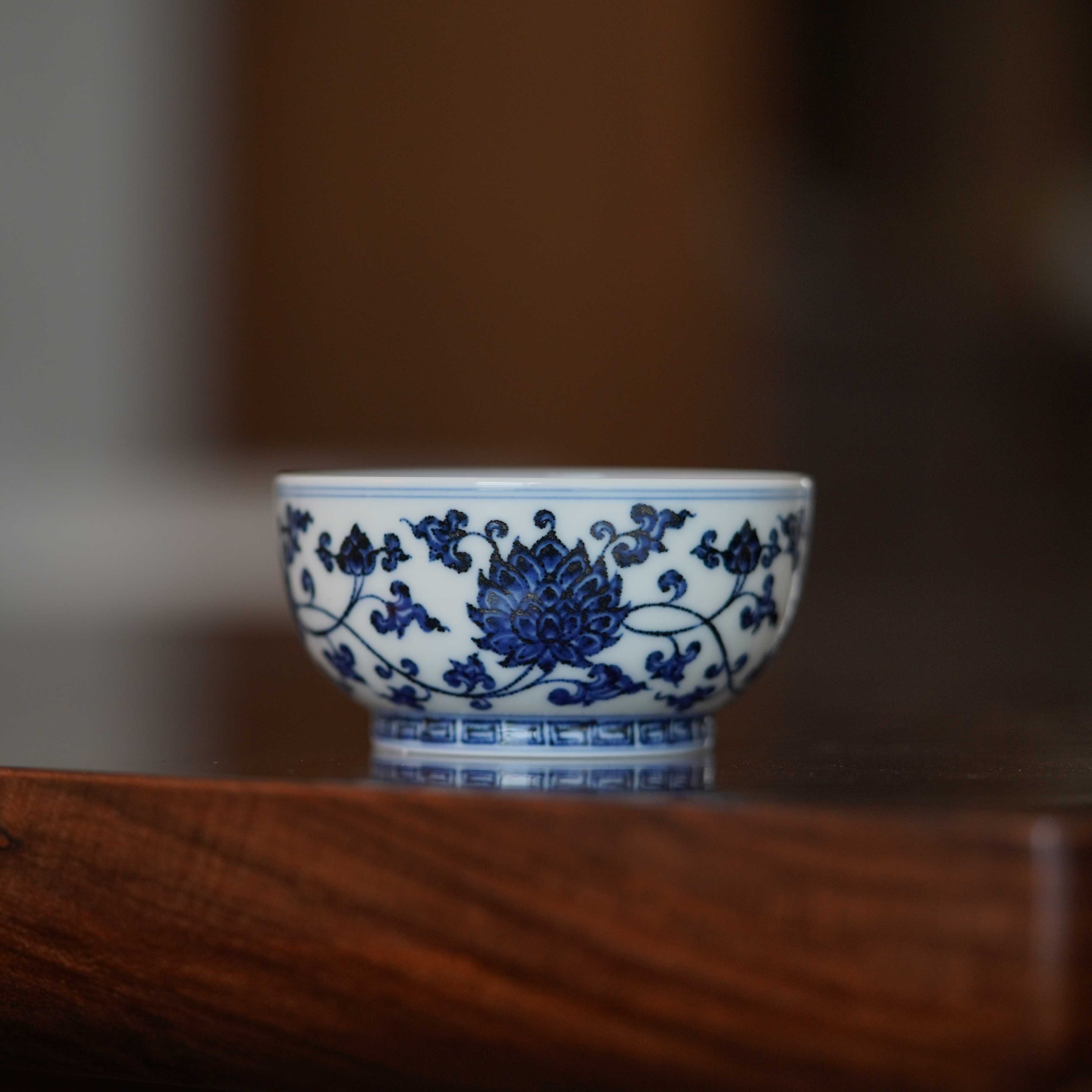 瓷器侦探社【松风馆藏】青花缠枝莲普洱杯仿明仿古主人杯陶瓷茶具