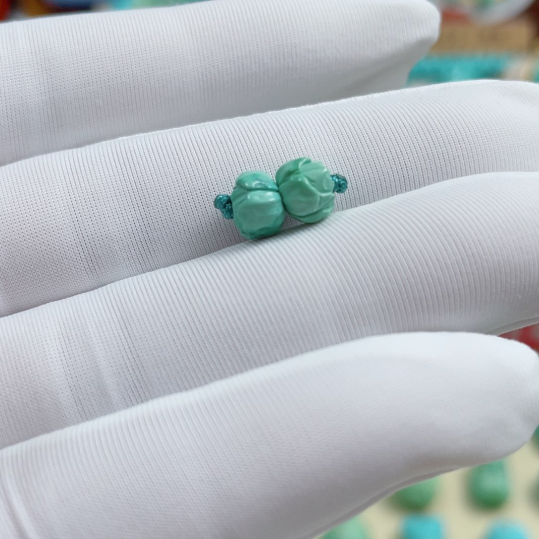 未镶嵌绿松石珠宝奇石