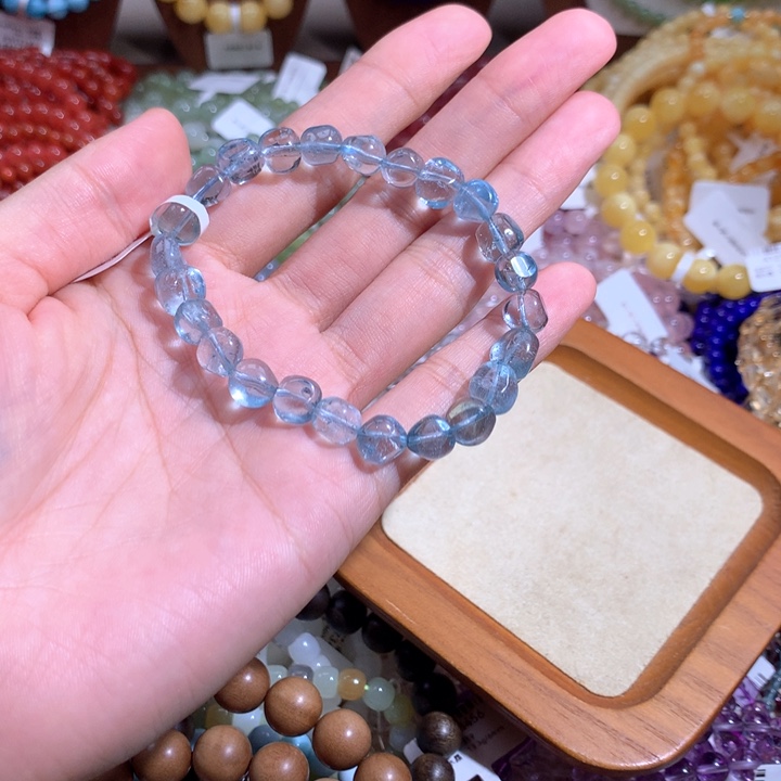 未镶嵌托帕石手链