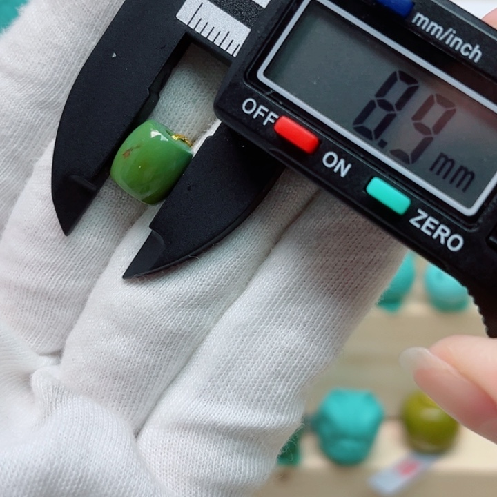 绿松石珠宝未镶嵌