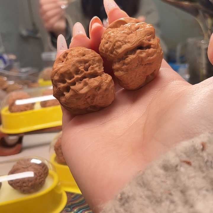 文玩核桃吊坠蛙42全白茶