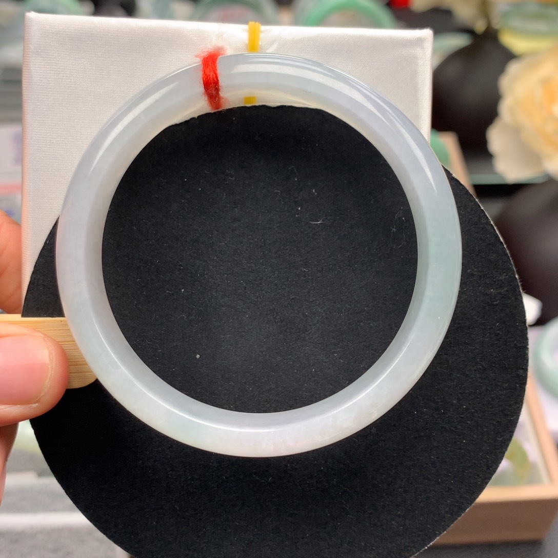 未镶嵌手镯翡翠天然翡翠手镯