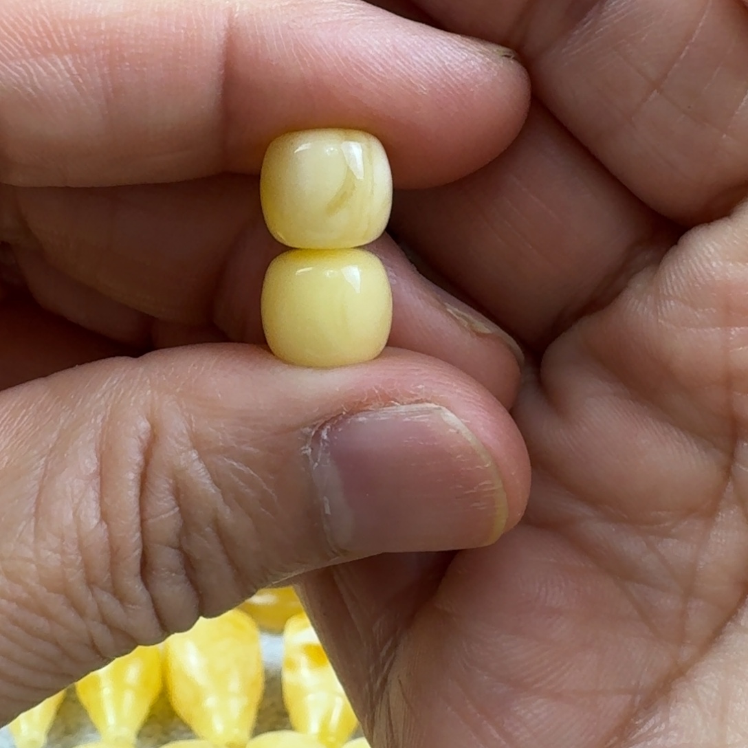 益***之蜜蜡未镶嵌裸石26