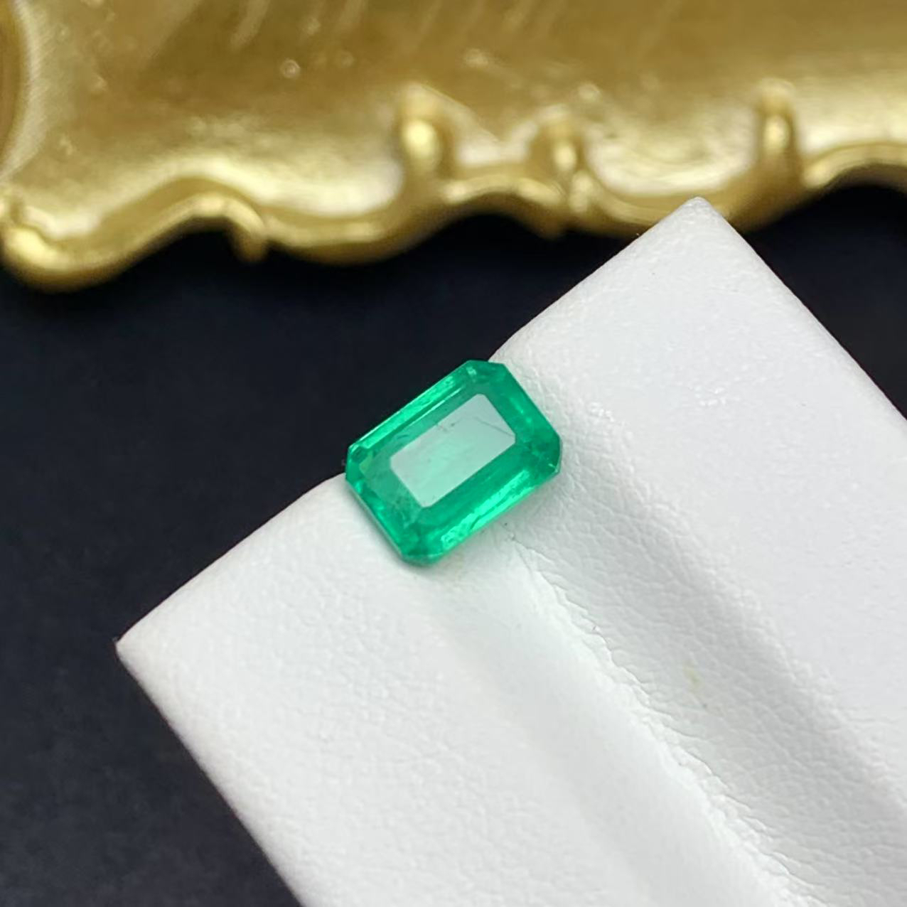 1.76克拉赞比亚祖母绿裸石性价比高通透明亮可做戒指吊坠等