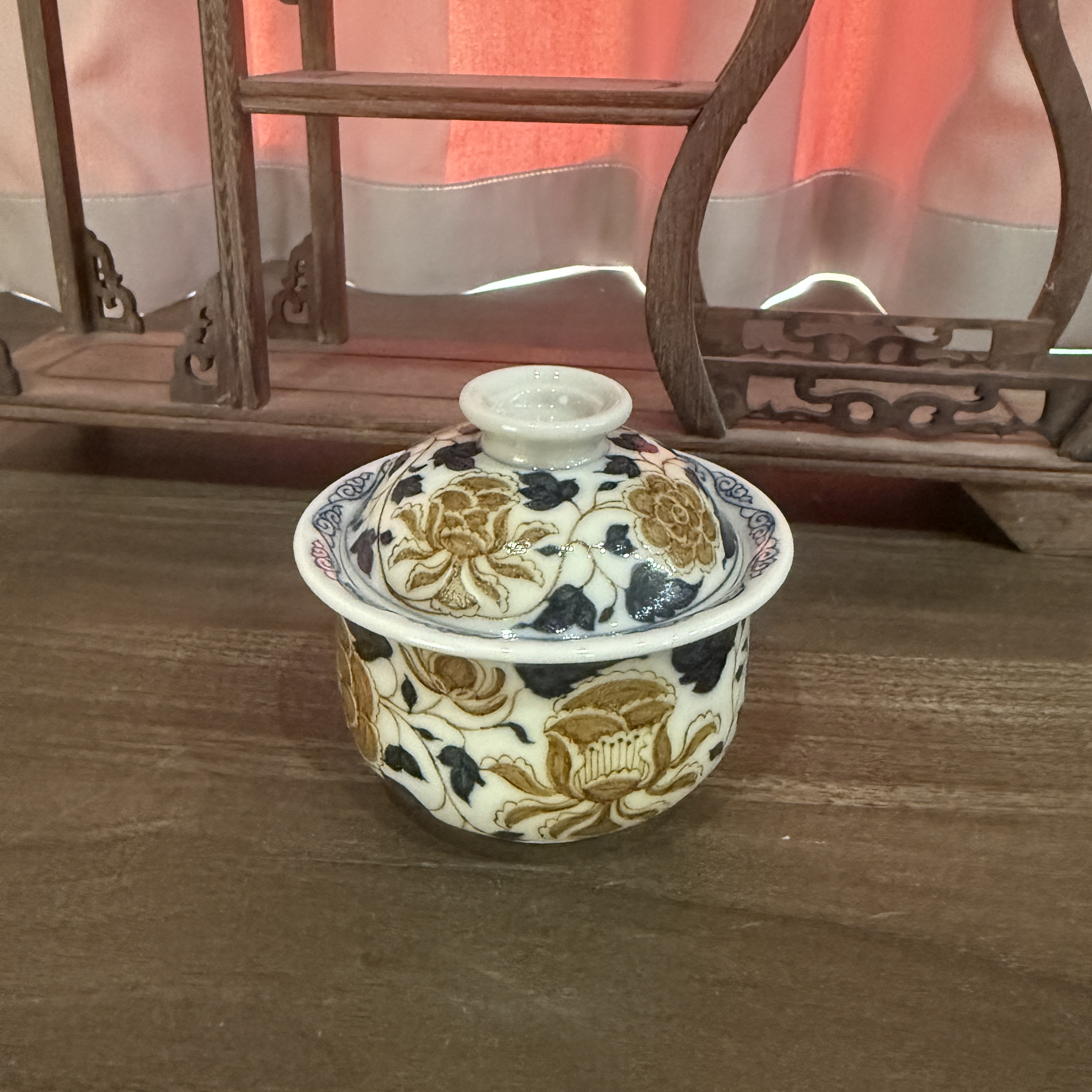 【阿茶】立勤堂釉里金牡丹布袋盖碗（YLJ-GW-119）