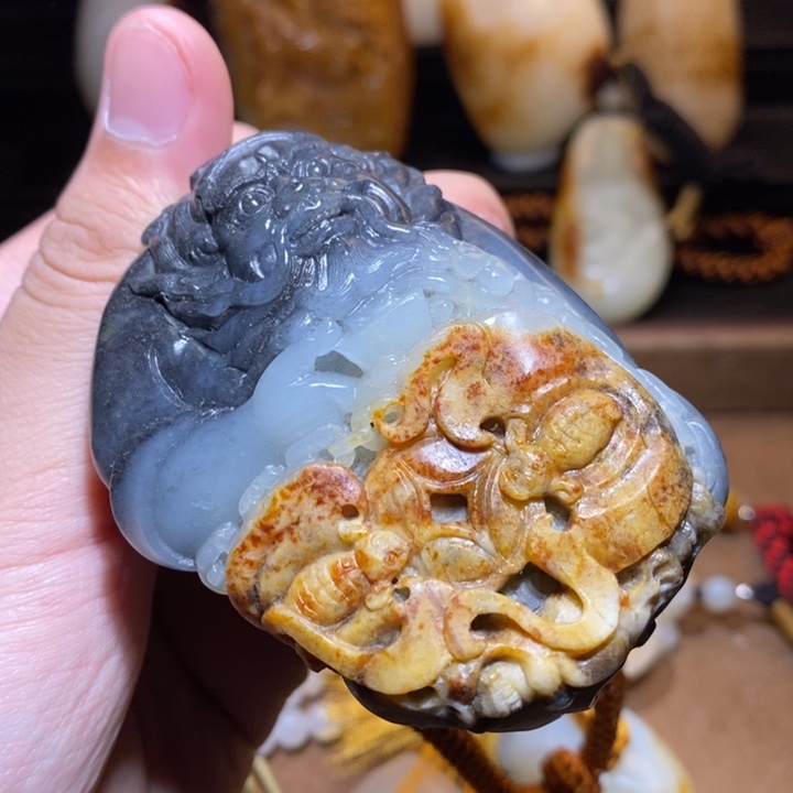 和田玉颈饰未镶嵌