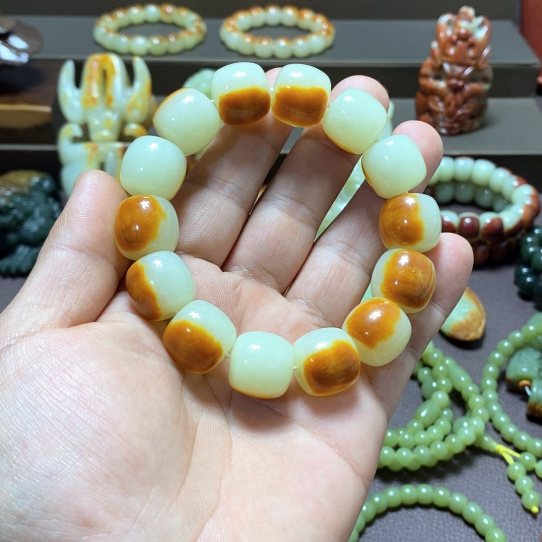 和田玉手串卡16未镶嵌一****！