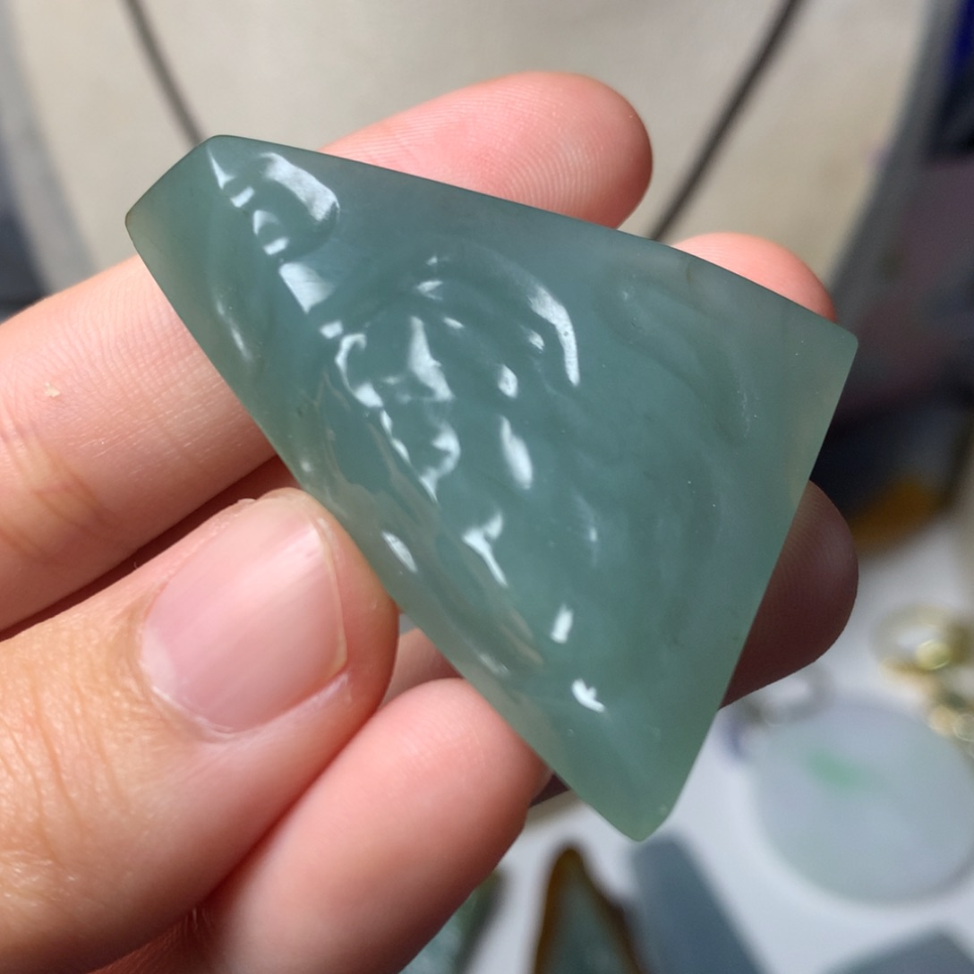 翡翠未镶嵌颈饰吊坠