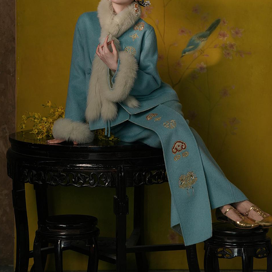 【东方瓷】手工坊-100羊毛双面呢刺绣大衣+半裙