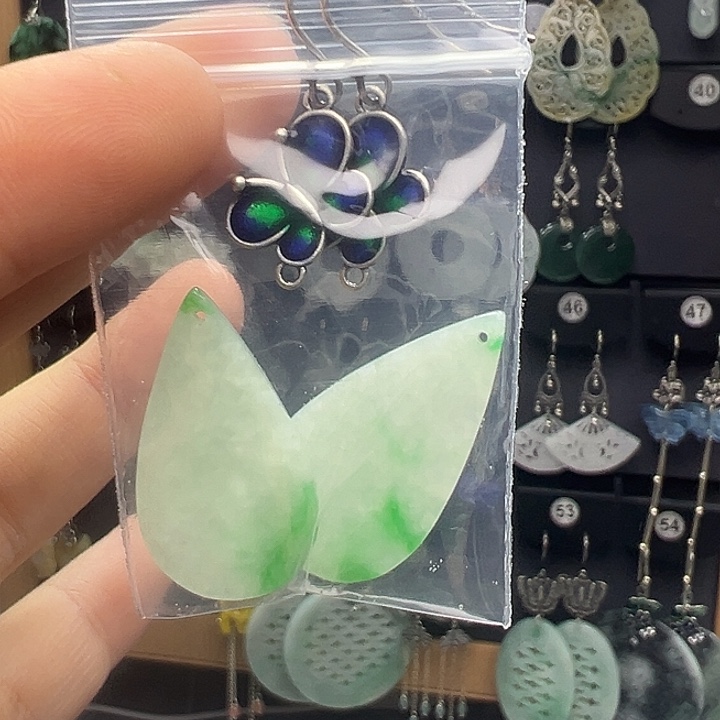 J***儿翡翠银S925镶嵌耳饰